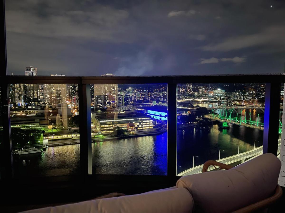 Brisbane Riverfront Oasis 2Bed Panoramic Riverview Bagian luar foto