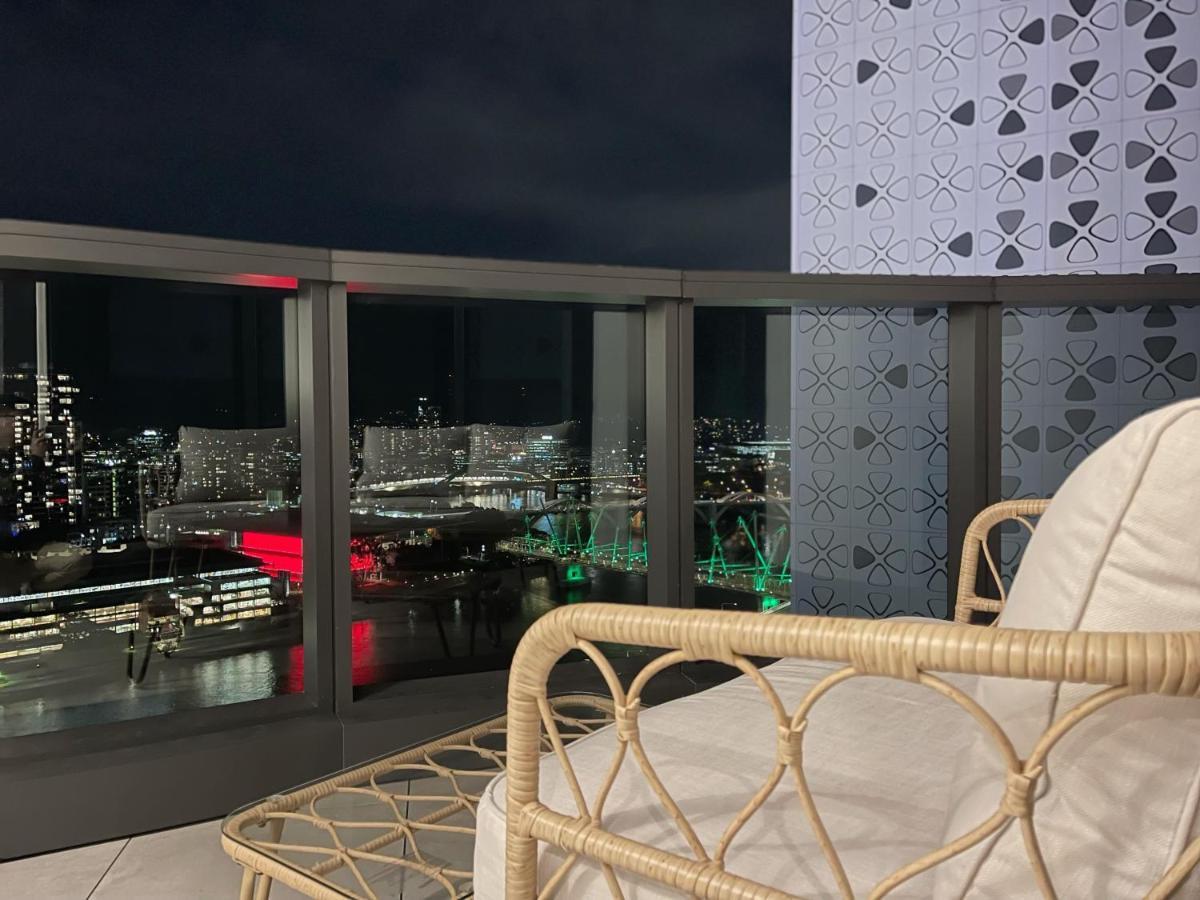 Brisbane Riverfront Oasis 2Bed Panoramic Riverview Bagian luar foto