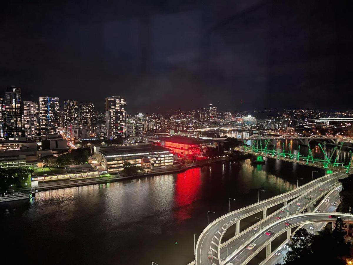 Brisbane Riverfront Oasis 2Bed Panoramic Riverview Bagian luar foto